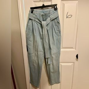 High waisted wide legged jeans size 6